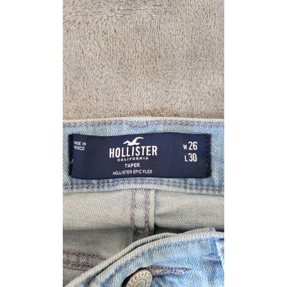 Hollister Light Wash Tapered Leg Denim Jeans - Picture 3 of 4